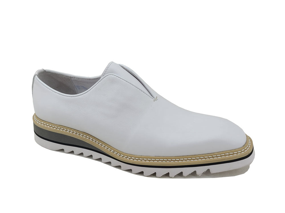 Carrucci KS550-08 Laceless Loafer with Contrast Color Sole - White